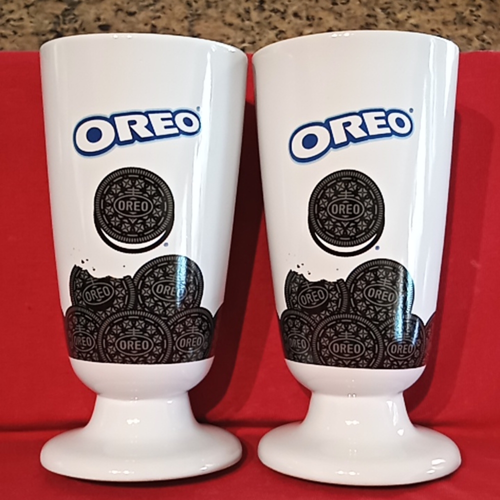 Oreo Cookie Ceramic Ice Cream/Milkshake Tumbler. Set Of (2) Tall Footed Goblets.